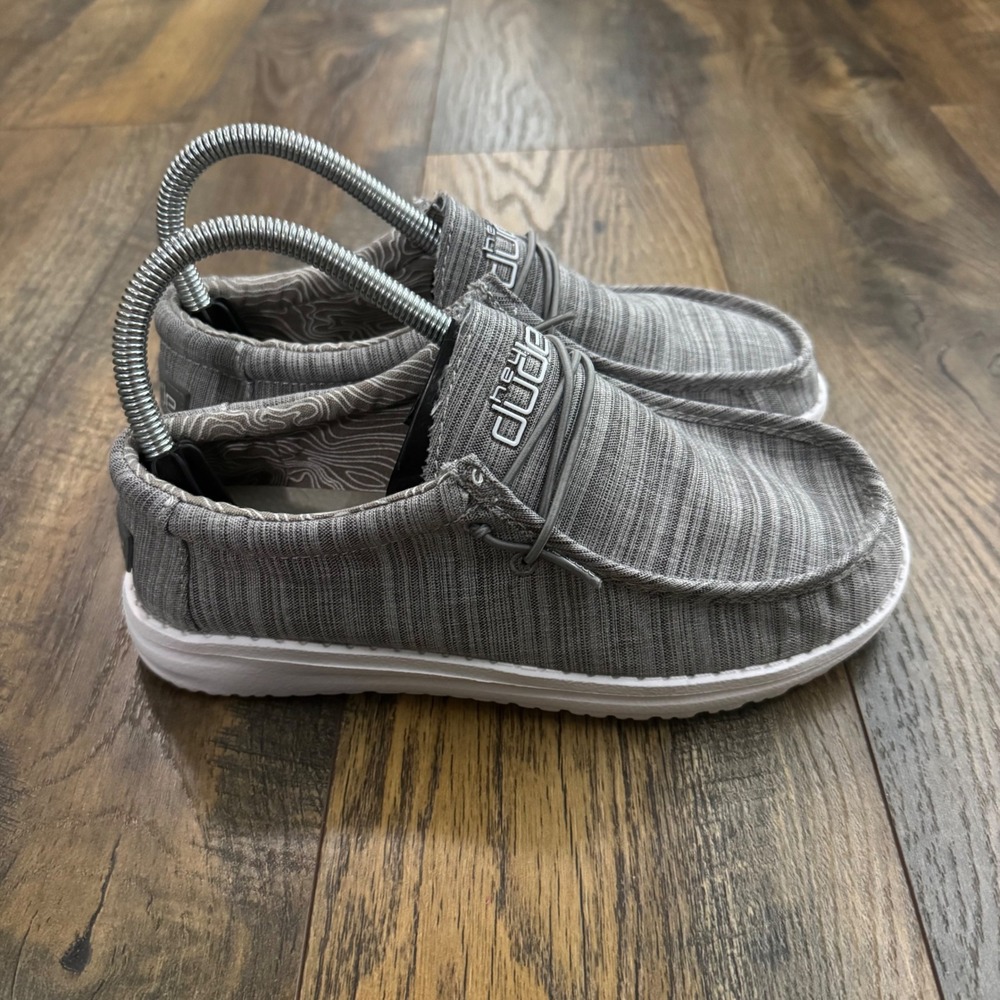Hey Dude Wally Youth Size 4 Womens‎ 5 Stone Grey Slip On Loafers Shoes Summer